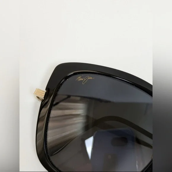 Maui Jim Violet Lake Polarized Luxury Sunglasses - Picture 3 of 4